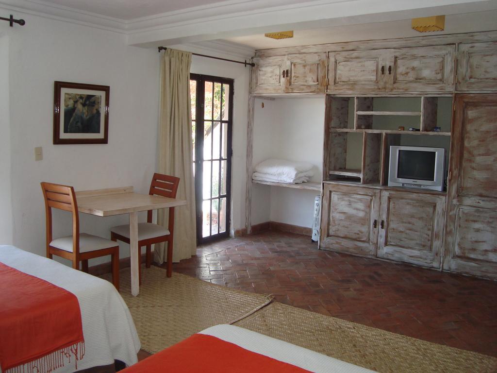 Casa De La Bu Hotell San Miguel de Allende Rum bild